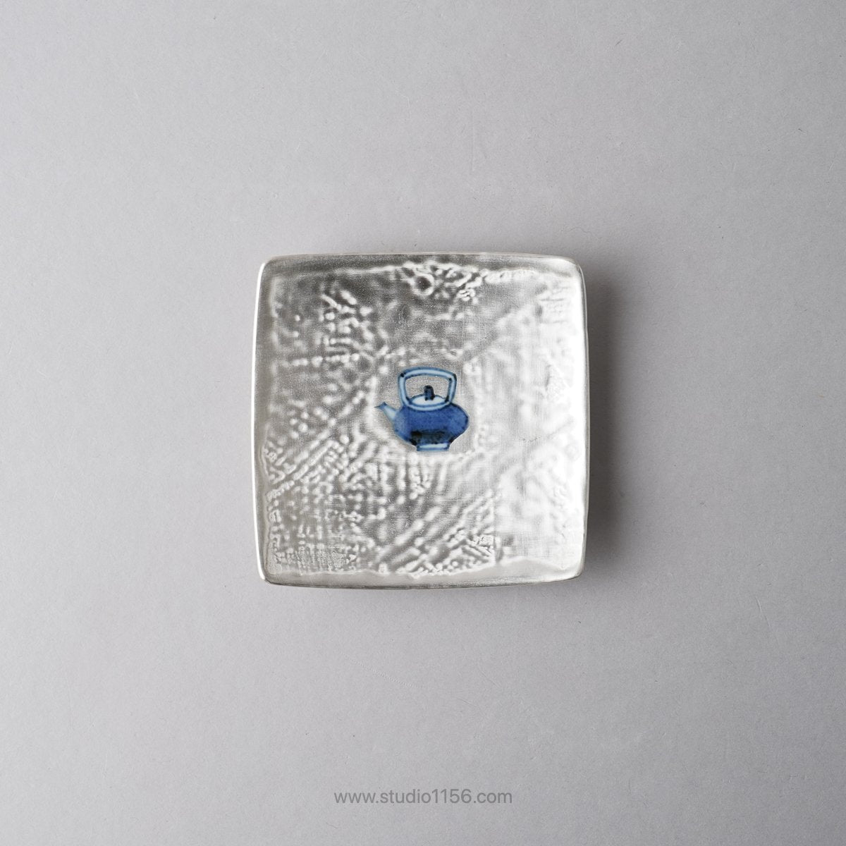有田焼 銀彩染付 角小皿 9cm 鉄瓶 Fukuju Studio1156