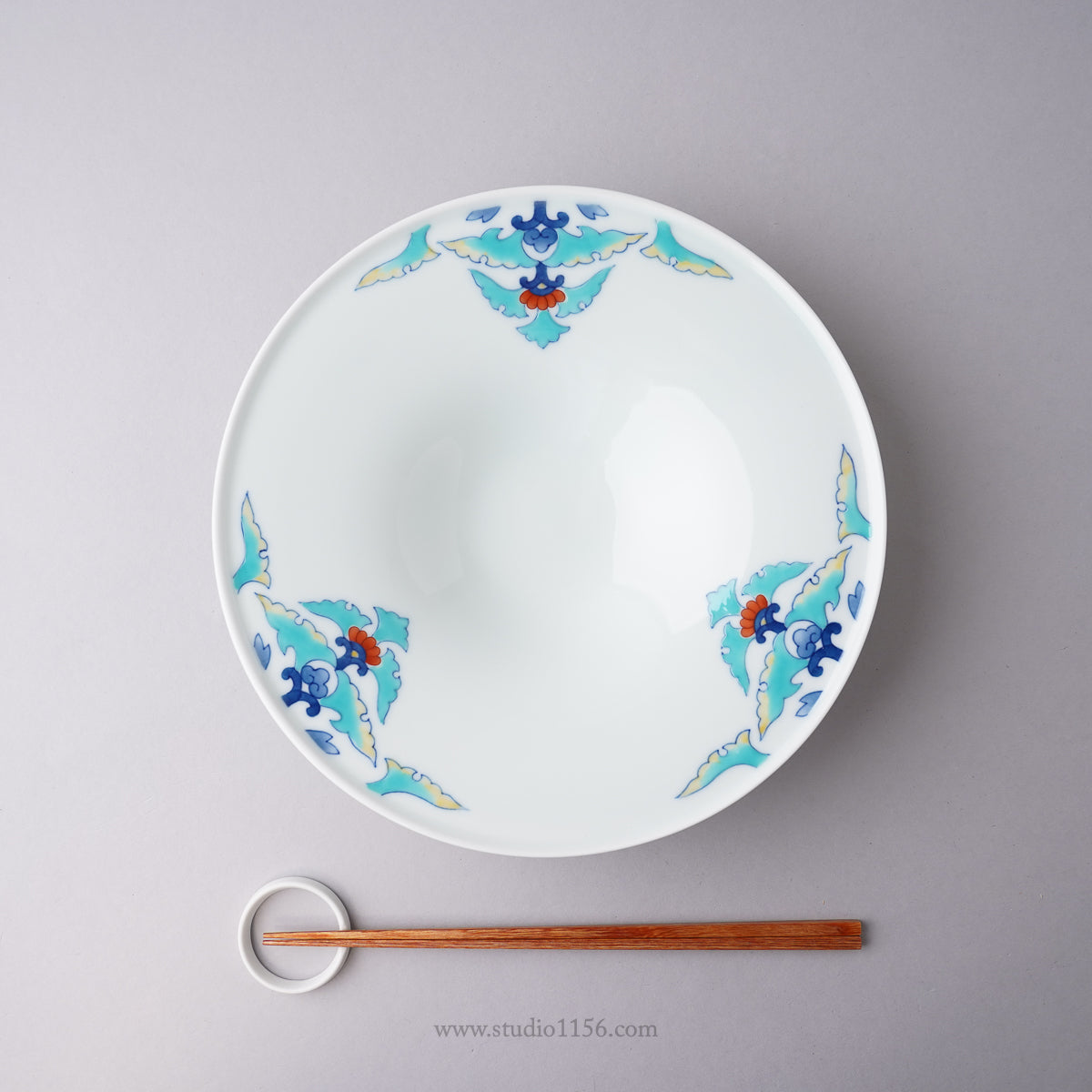 伊万里焼 ハット型リムボウル(L) 24.5cm 染錦唐花紋 Hataman Studio1156