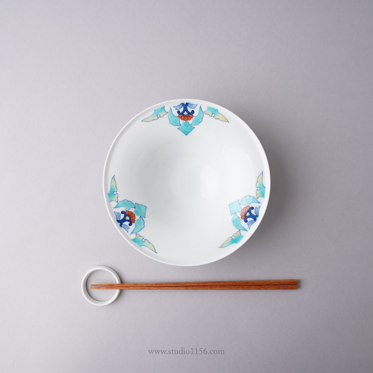 伊万里焼 唐花紋 ハット型リムボウル(S) 17.5cm 染錦唐花紋 Hataman Studio1156