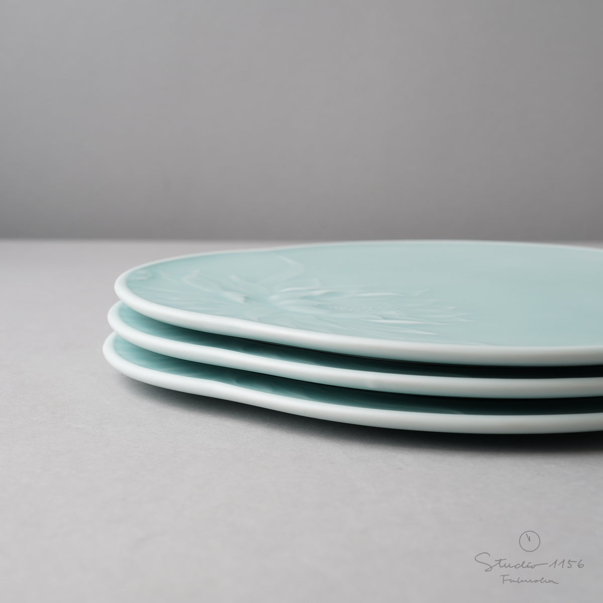 伊万里焼 モイスト 月下美人 木瓜型プレート 24cm Hataman Studio1156