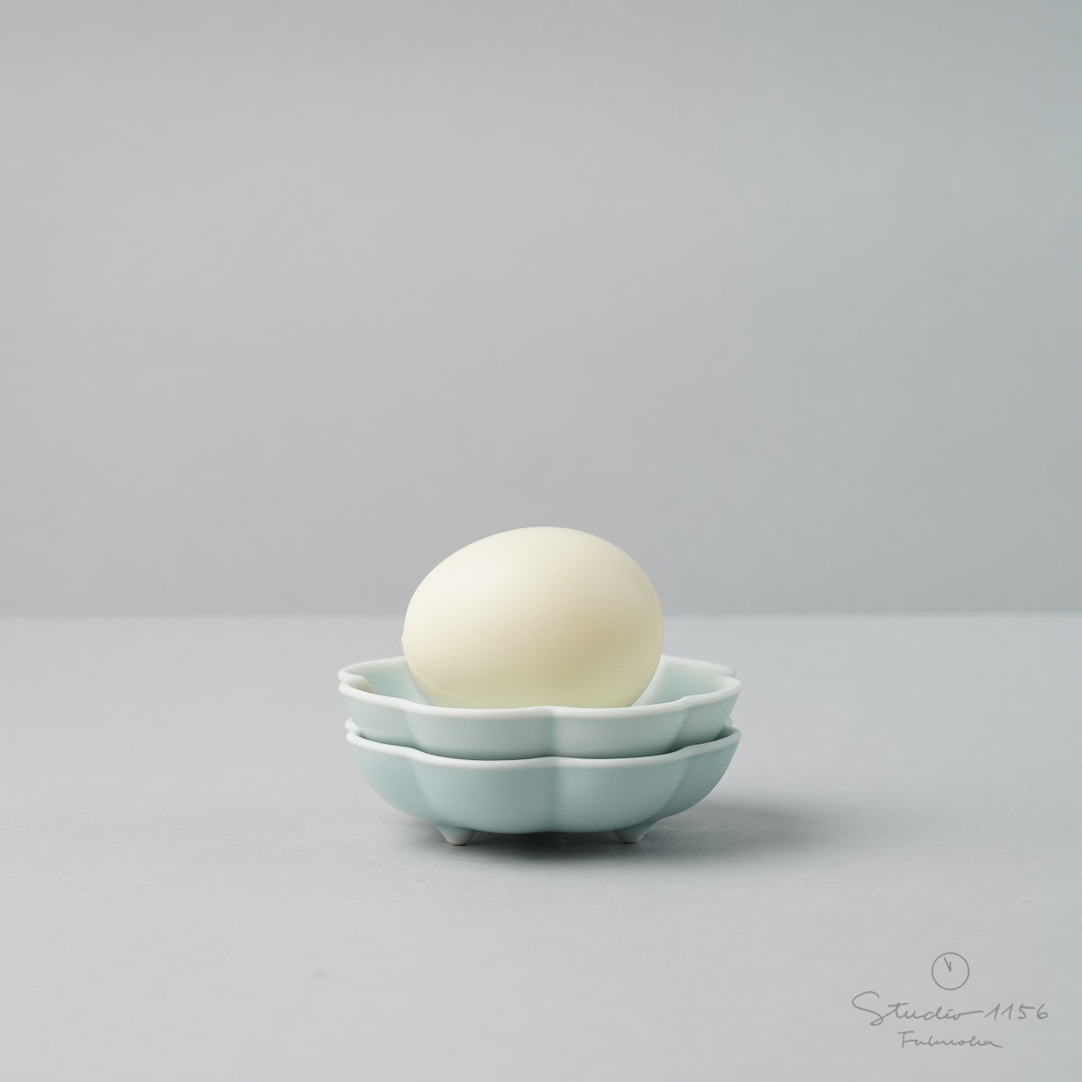 伊万里焼 モイスト クローバー 三ツ足小皿 8cm Hataman Studio1156