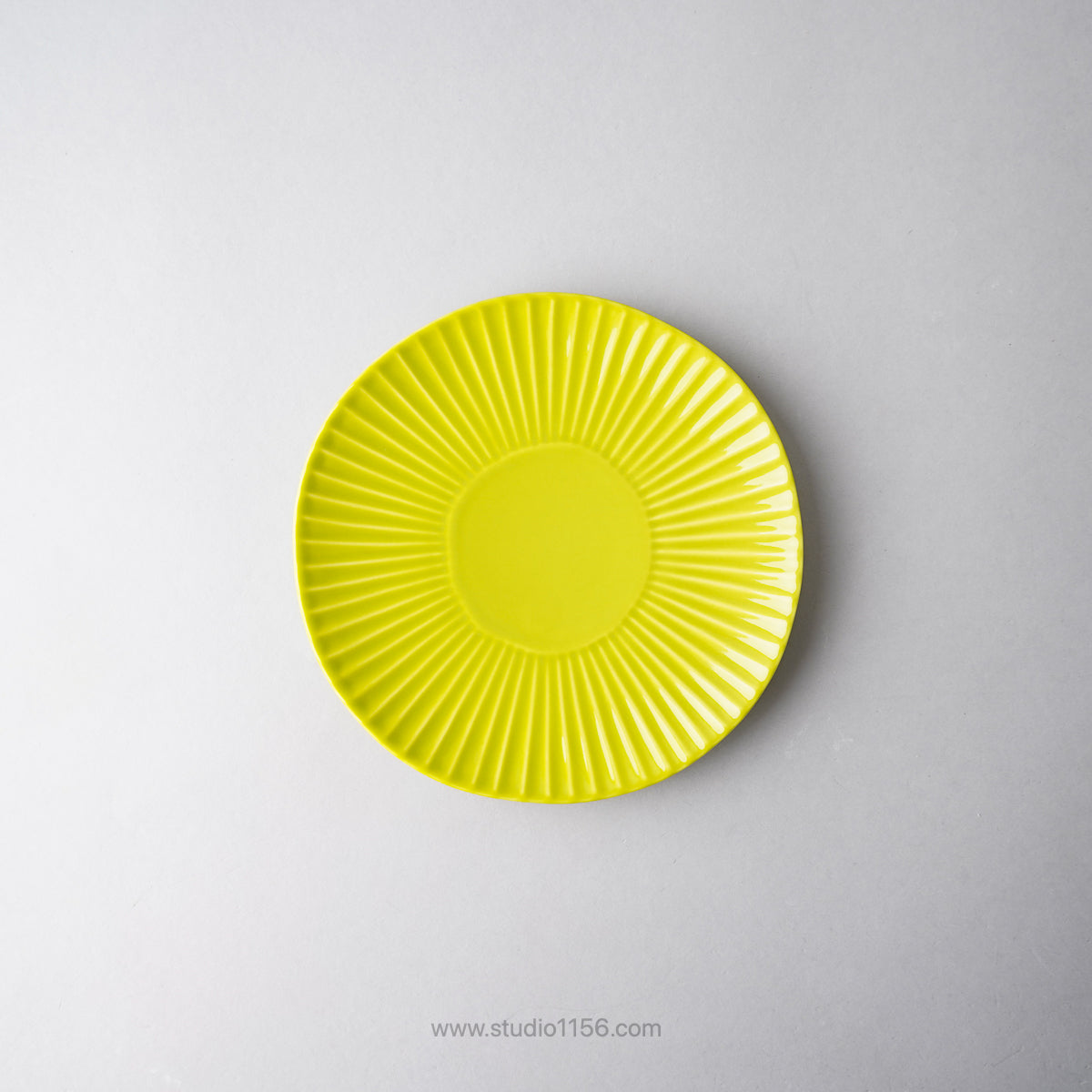 波佐見焼 Shinogi しのぎプレート(M) 18cm 若草 Ichiryu Studio1156