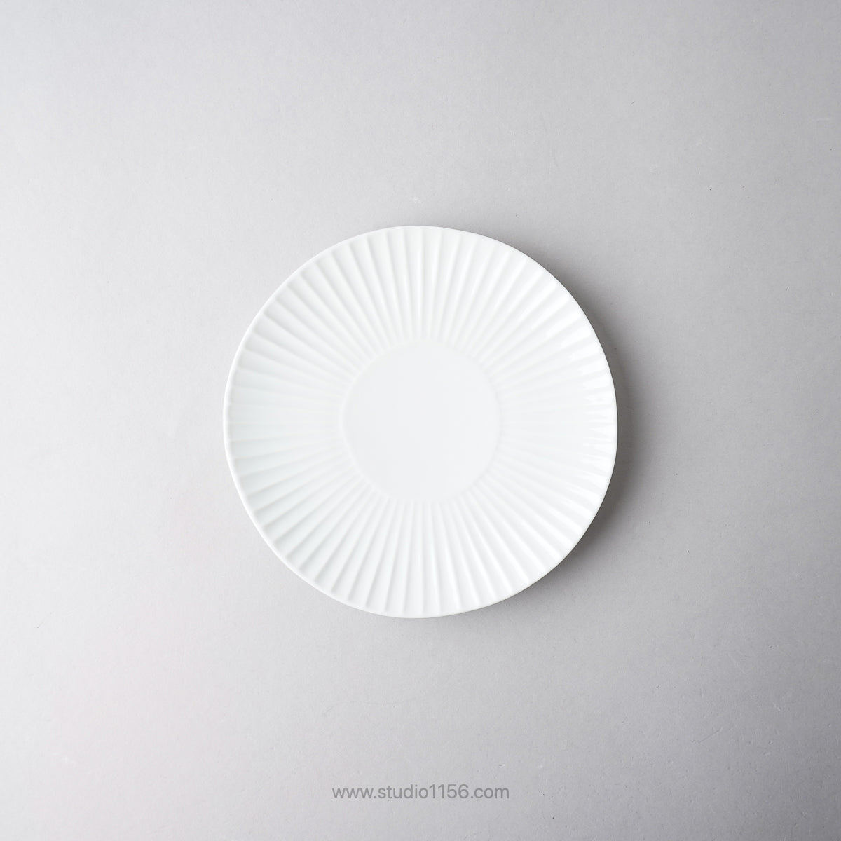 波佐見焼 Shinogi しのぎプレート(M) 18cm 白磁 Ichiryu Studio1156