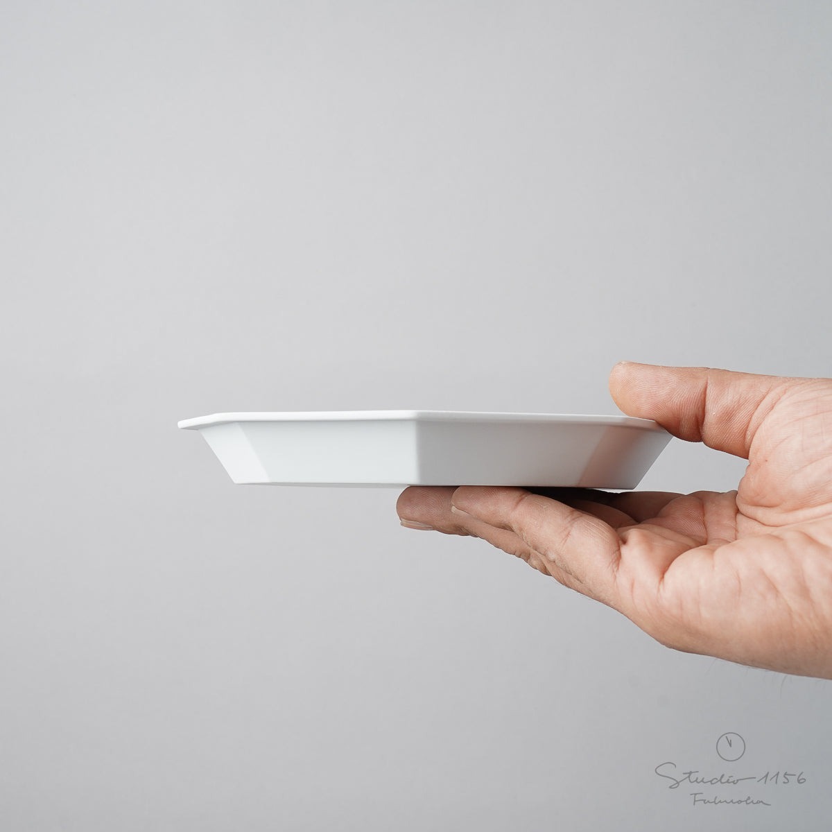 有田焼 TY "Standard" Anise plate Grey 150/220 1616 / Arita Japan Studio1156