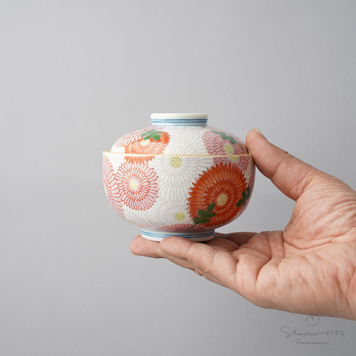 有田焼 錦菊花尽くし 小蓋物 10.5cm Kouraku Studio1156