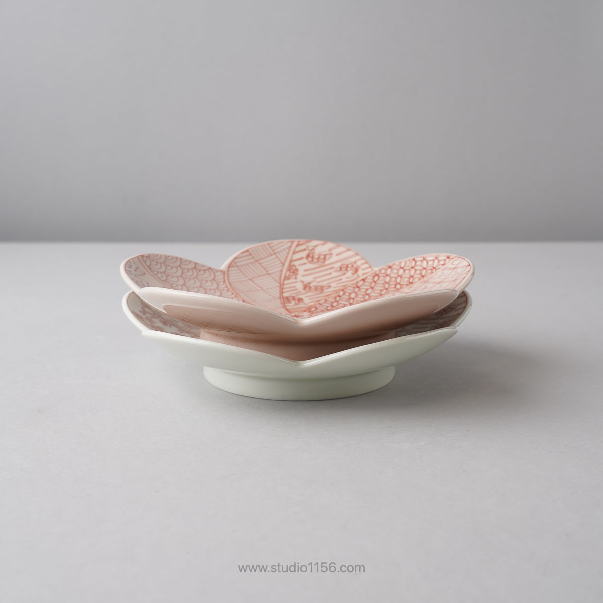 有田焼 梅形銘々皿 15cm Kouraku Studio1156