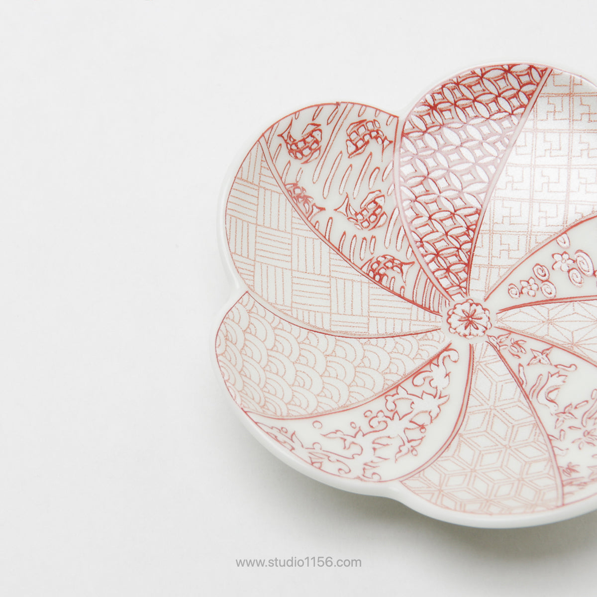 有田焼 梅形銘々皿(小) 12cm Kouraku Studio1156