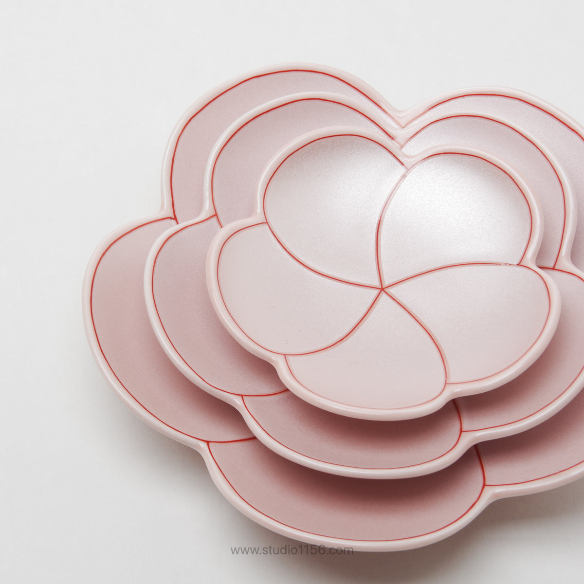 有田焼 梅形銘々皿(小) 12cm Kouraku Studio1156