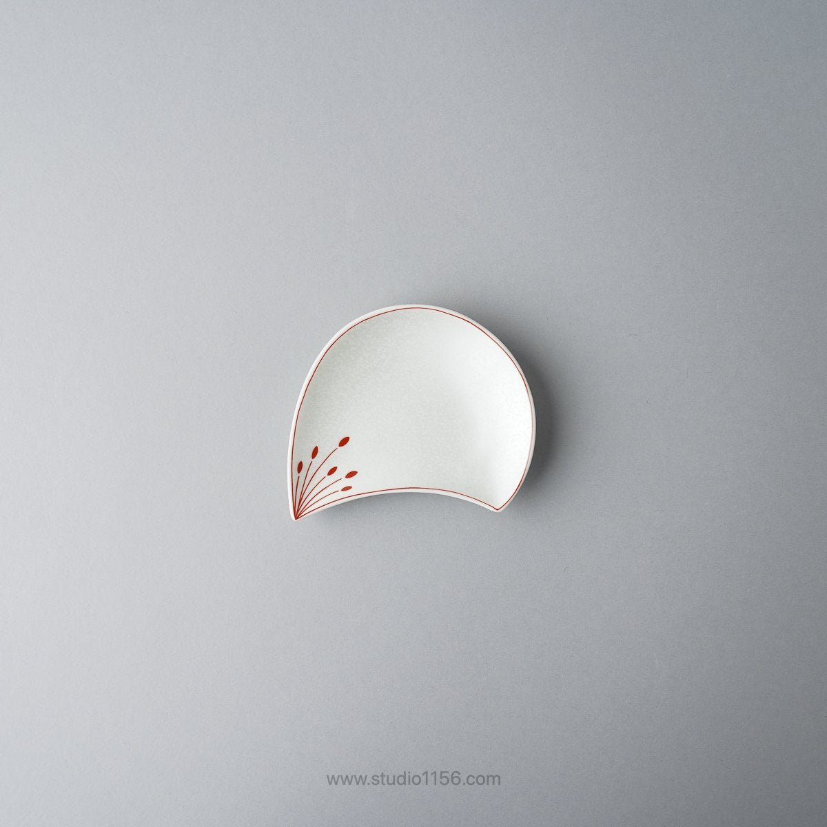 有田焼 梅花びら型 小皿10cm 白 Kouraku Studio1156