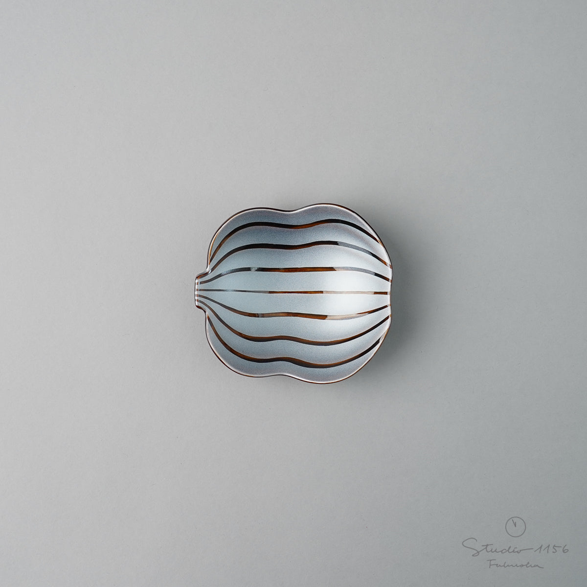 有田焼 金銀彩 ひさご型 豆小皿 9.5cm 飴釉銀彩 Kouraku Studio1156