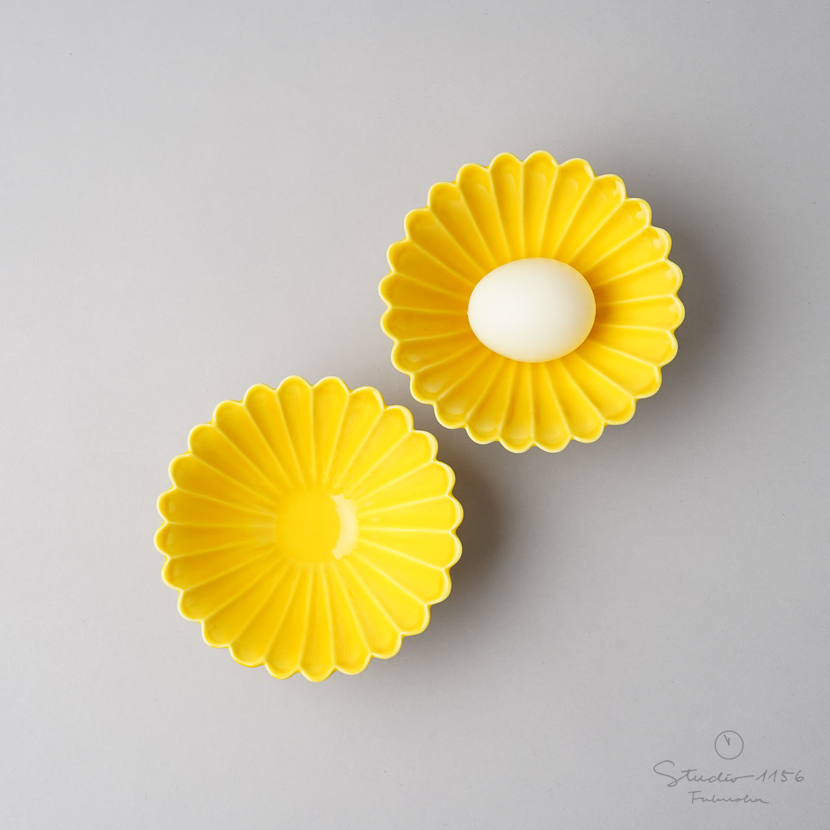 波佐見焼 黄釉 菊彫中付 12.5cm Korin Studio1156