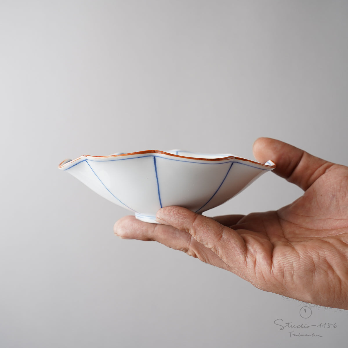 波佐見焼 菊型楕円浅鉢 14.5cm Korin Studio1156
