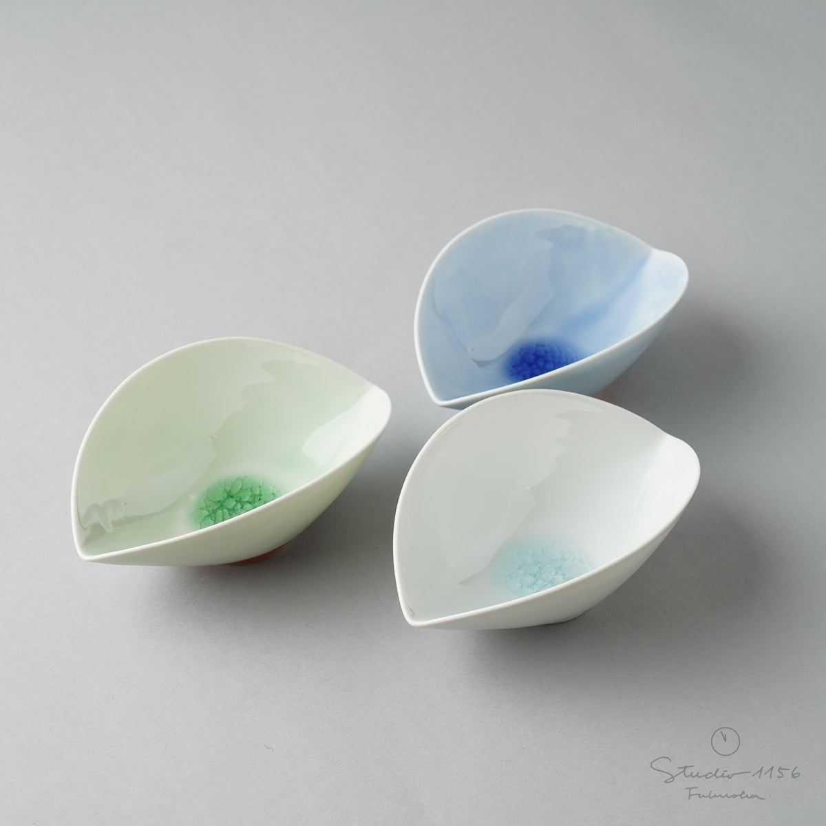 波佐見焼 ビードロ溜り すげ笠小付 小鉢 12.5cm Korin Studio1156