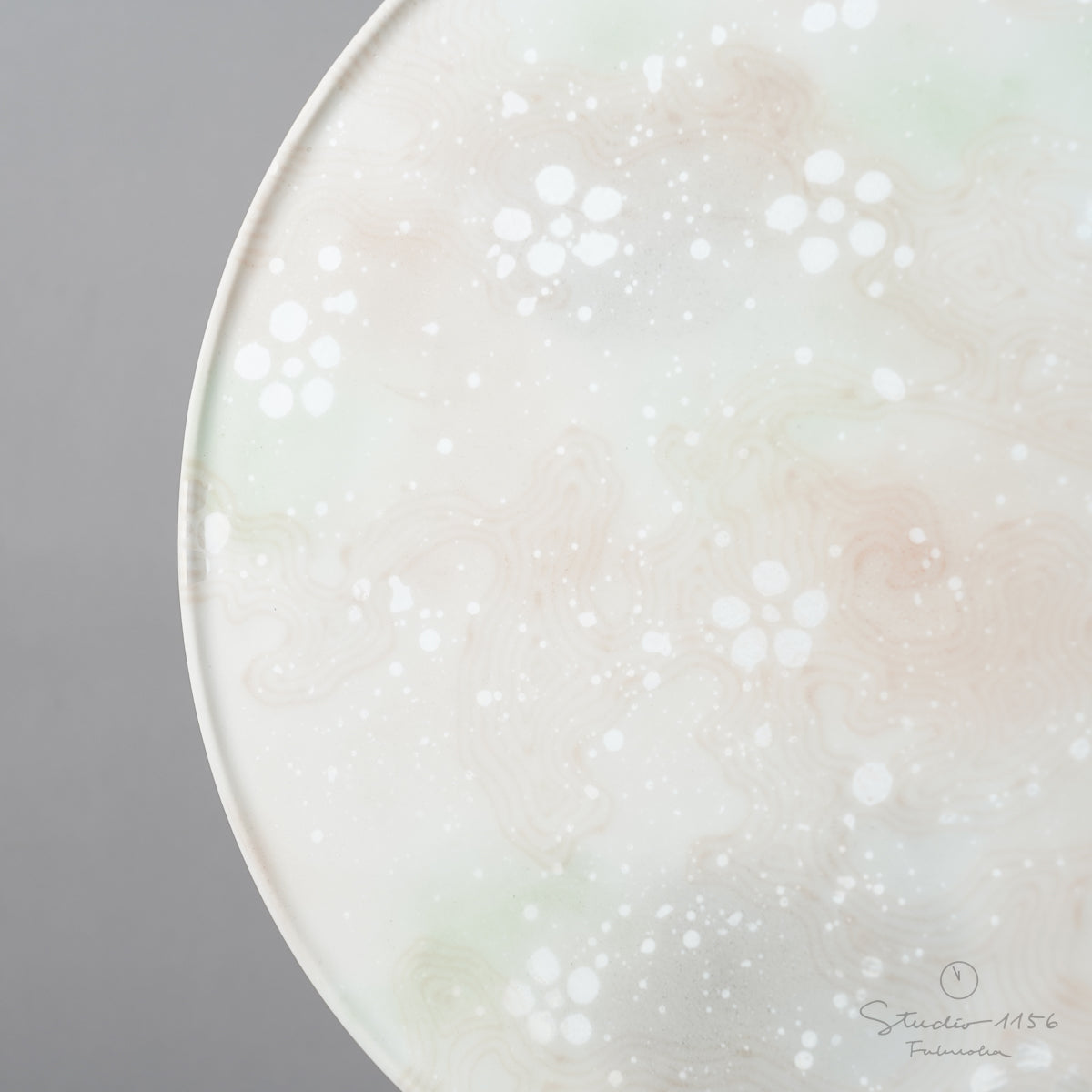 有田焼 釉彩光描 佳芳 プレート 23cm Kichiemon Studio1156