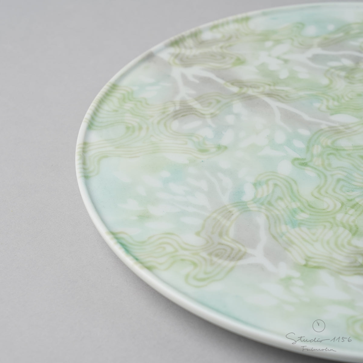 有田焼 釉彩光描 佳芳 プレート 23cm Kichiemon Studio1156