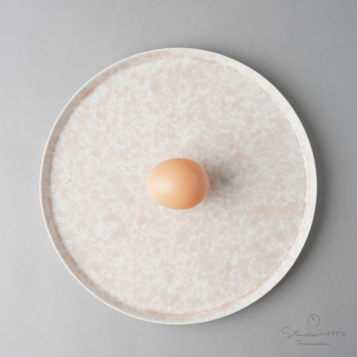 有田焼 斑 Combo ラウンドプレート 24.5cm ピンクマット白斑 ARITA HASAMI JAPAN Studio1156