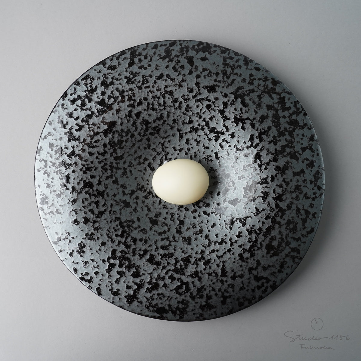 有田焼 オーバルパスタプレート 27.5cm 鱗黒斑 Kanezen Studio1156