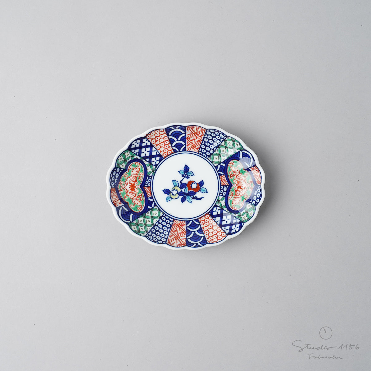 有田焼 染錦懐古伊万里 楕円小皿 11cm Kisen Studio1156