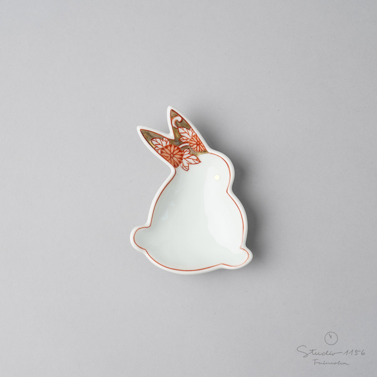 有田焼 金彩紋様 うさぎ型豆小皿 10cm 赤(金唐花) Kisen Studio1156