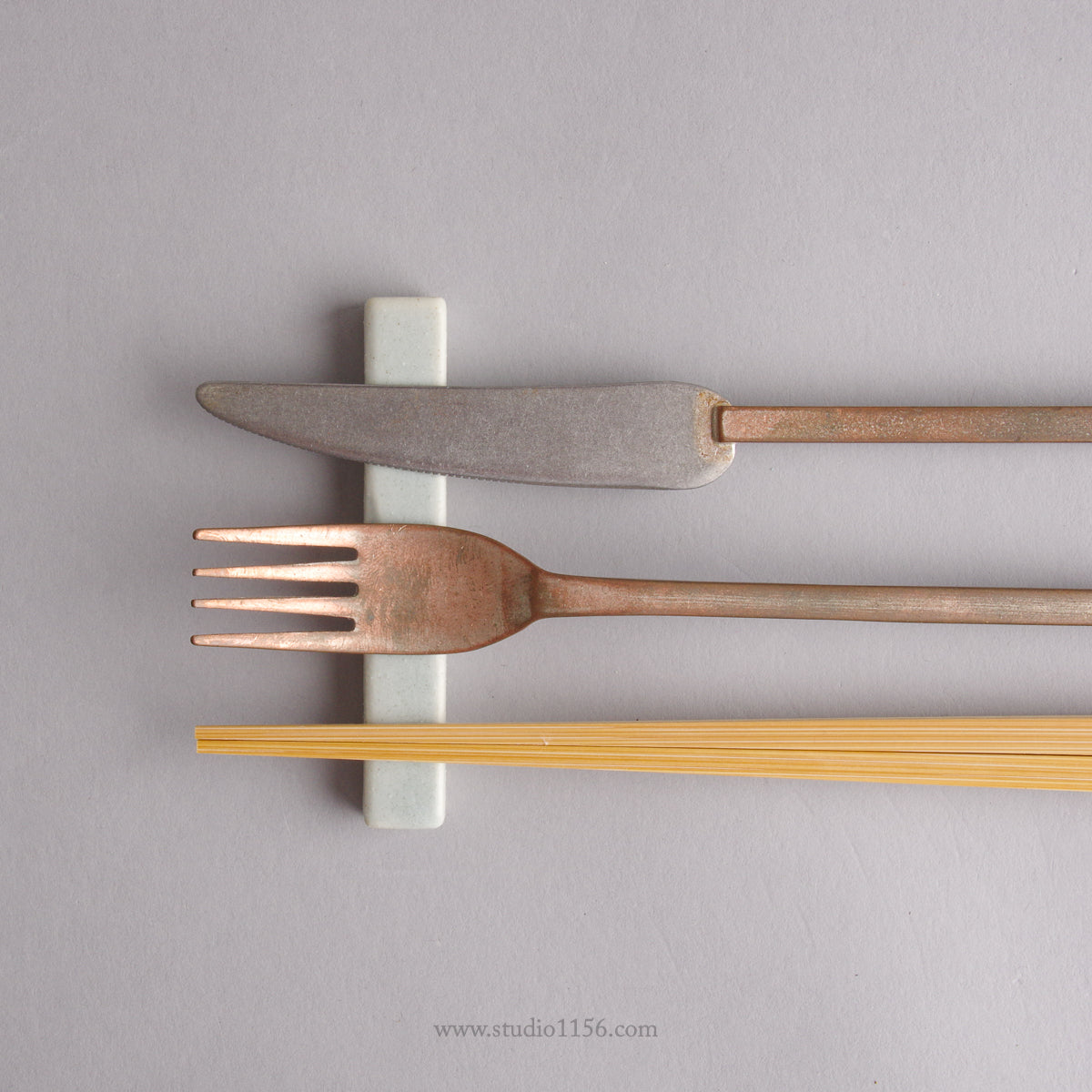 波佐見焼 JIYUシリーズ カトラリーレスト 9cm 空色鼠(そらいろねず) nucca Studio1156