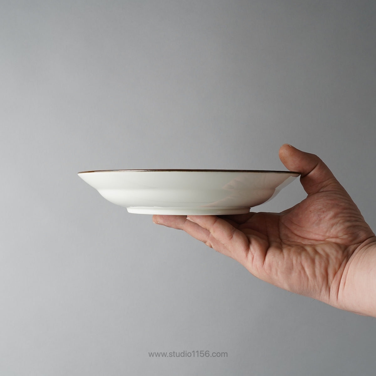 波佐見焼 焦がし呉須 六寸皿 中皿 20cm natural69 Studio1156