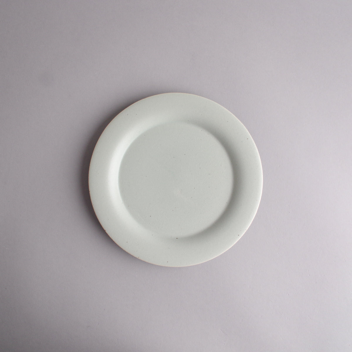波佐見焼 JIYUシリーズ リムプレート(M) 19cm 空色鼠(そらいろねず) nucca Studio1156
