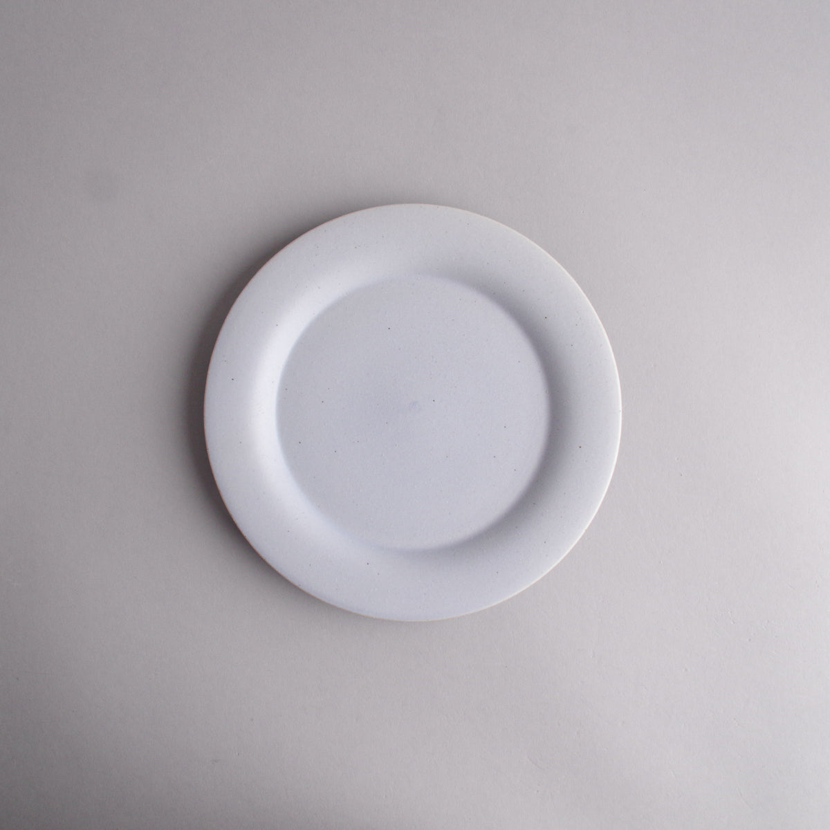 波佐見焼 JIYUシリーズ リムプレート(M) 19cm 甕覗(かめのぞき) nucca Studio1156