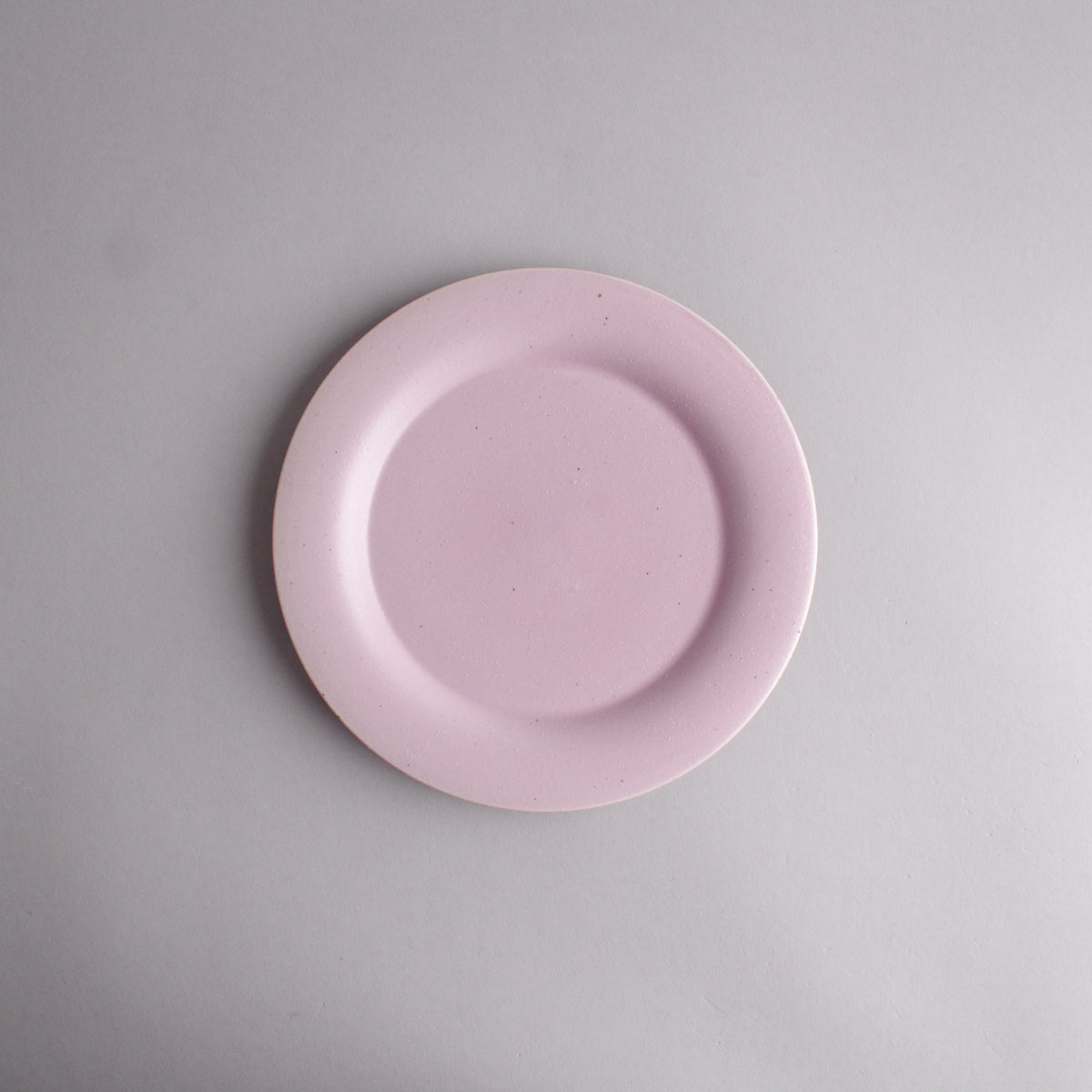 波佐見焼 JIYUシリーズ リムプレート(M) 19cm 薄藤(うすふじ) nucca Studio1156