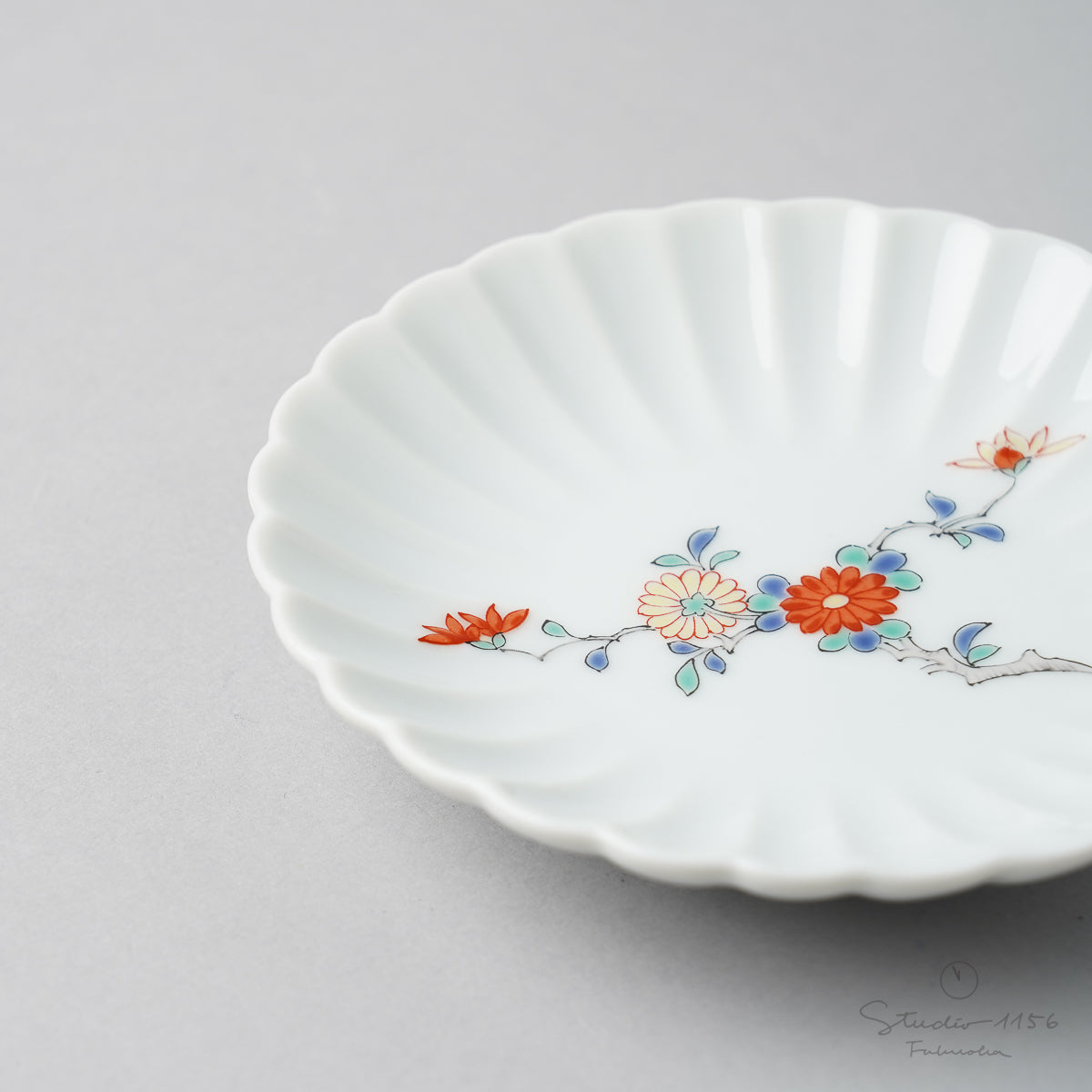 有田焼 柿右エ門写 菊型小皿 10.5cm Ojiyama Studio1156