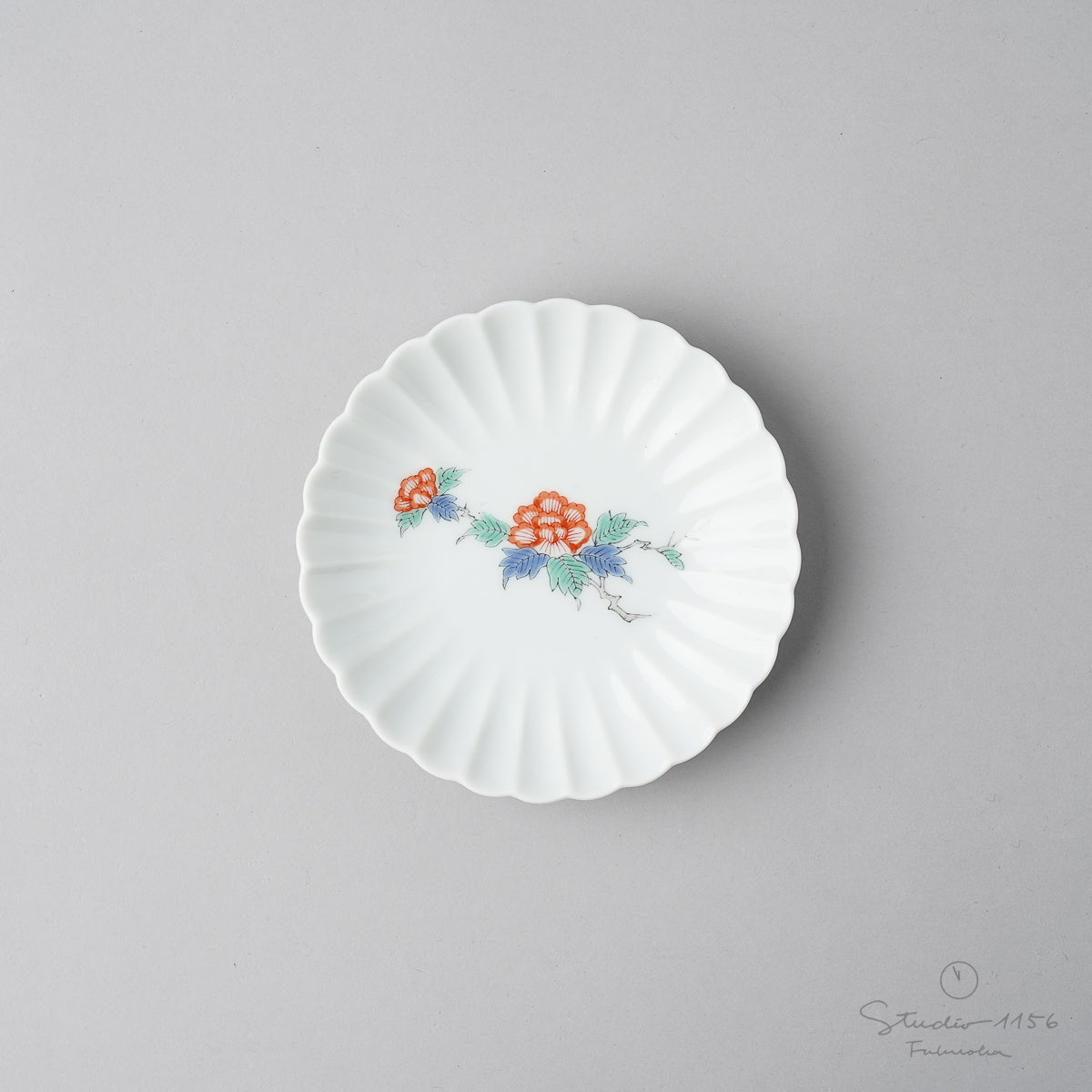 有田焼 柿右エ門写 菊型小皿 10.5cm 牡丹 Ojiyama Studio1156