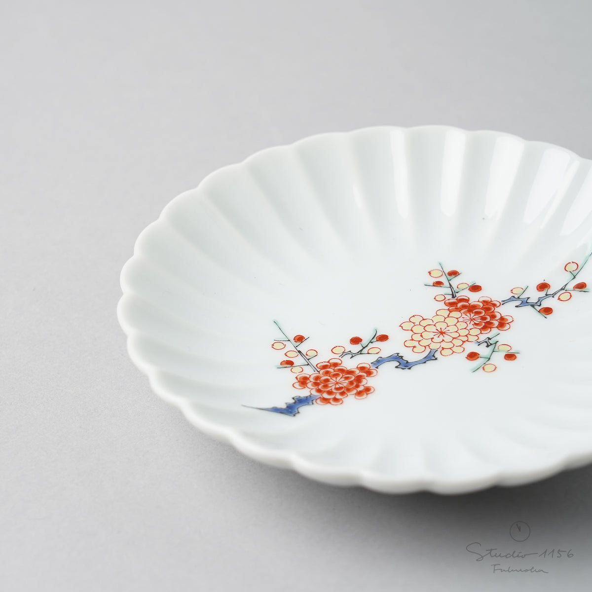 有田焼 柿右エ門写 菊型小皿 10.5cm Ojiyama Studio1156