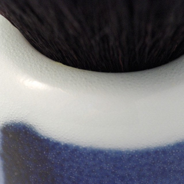 オリジナル商品 染付刷毛目 化粧筆 7.6cm QUSAVI Studio1156