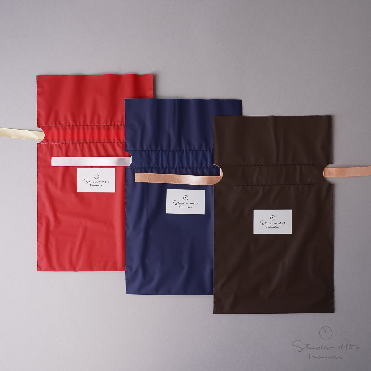 ギフトラッピング(Red/Navy/Brown) QUSAVI Studio1156