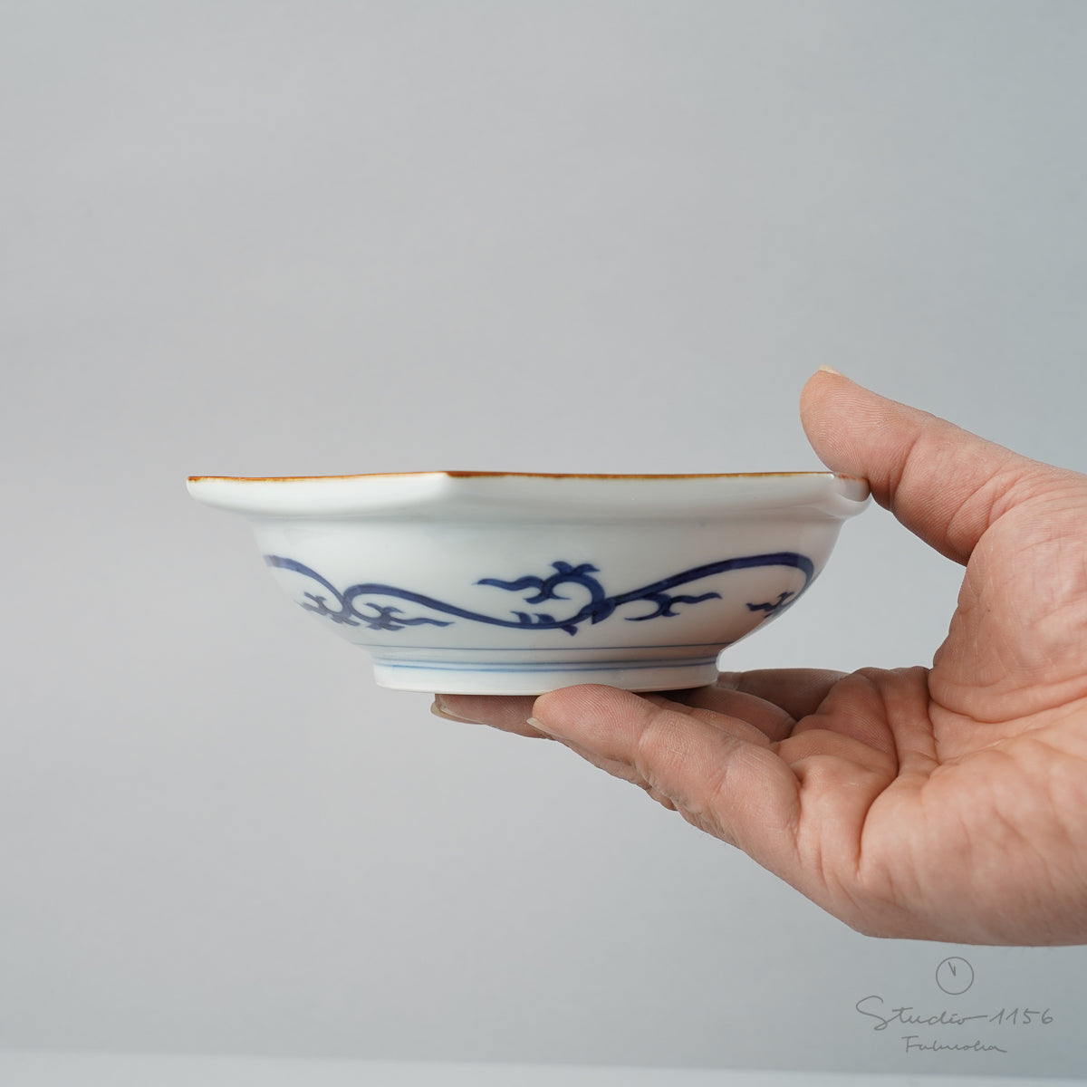 有田焼 染付 傘絵六角鉢 15.5cm Riso Studio1156