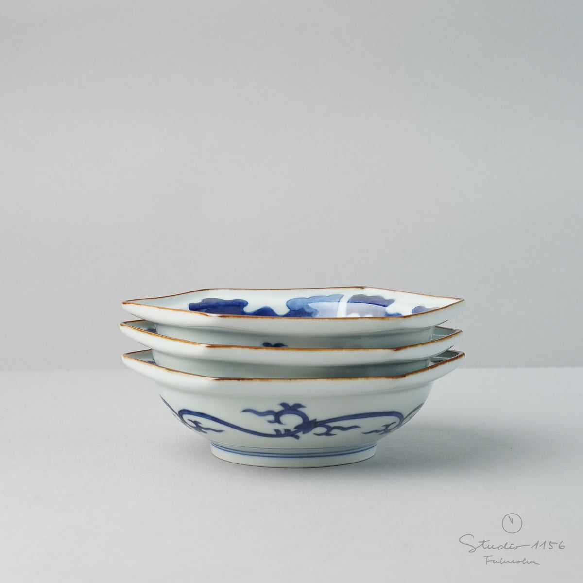 有田焼 染付 傘絵六角鉢 15.5cm Riso Studio1156