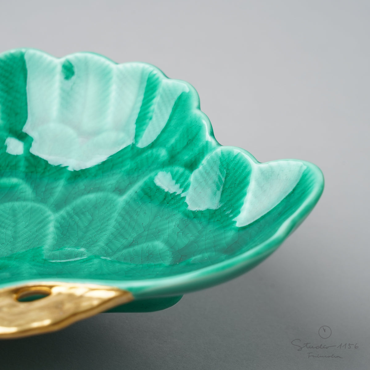 伊万里焼 緑交趾金彩 松葉型銘々皿 18.5cm Sehyo Studio1156