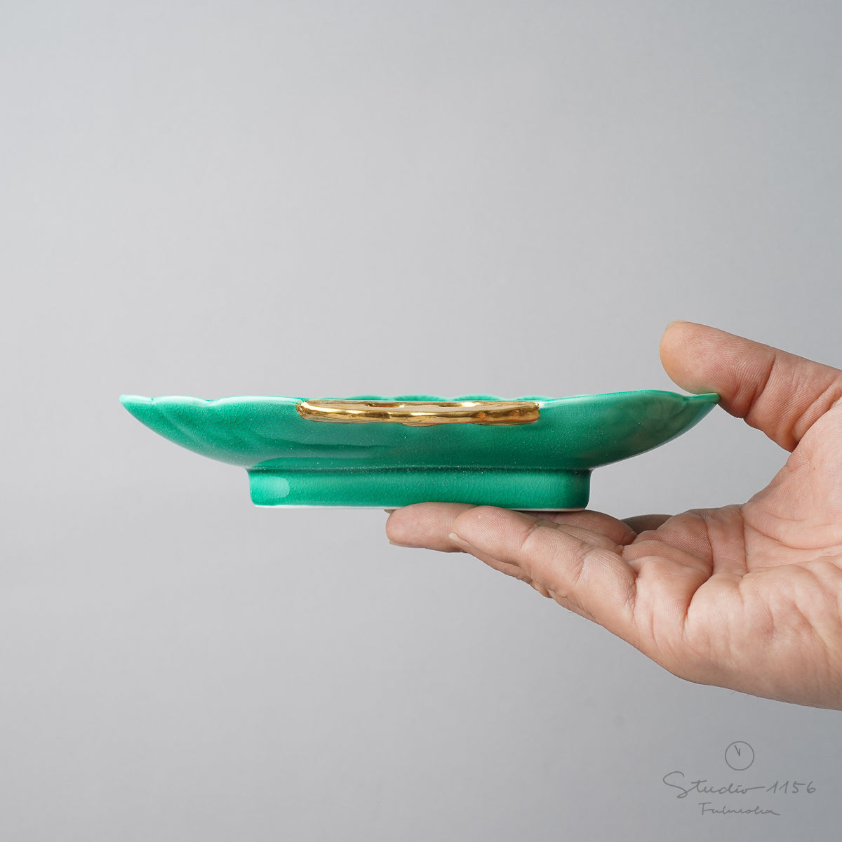 伊万里焼 緑交趾金彩 松葉型銘々皿 18.5cm Sehyo Studio1156