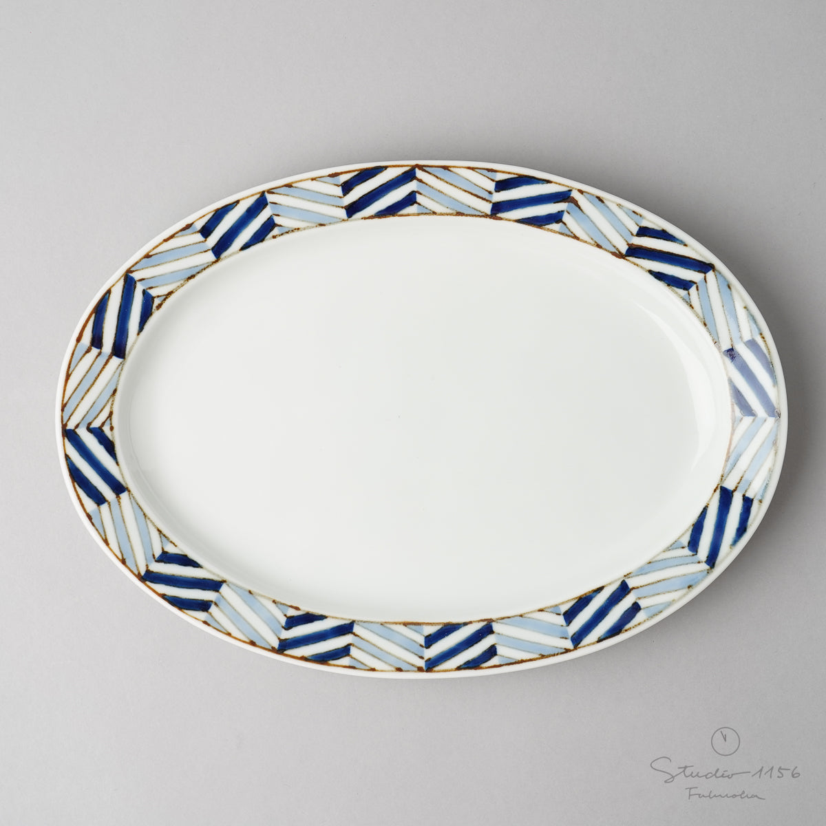 有田焼 オーバルプレート w/ Rim 27cm 染付万華鏡 Souta Studio1156