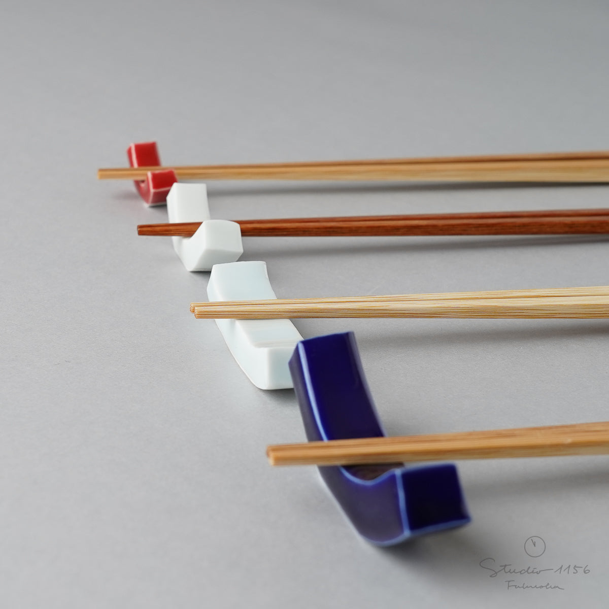 有田焼 反り型箸置き(L) 5.5cm Seitoen Studio1156