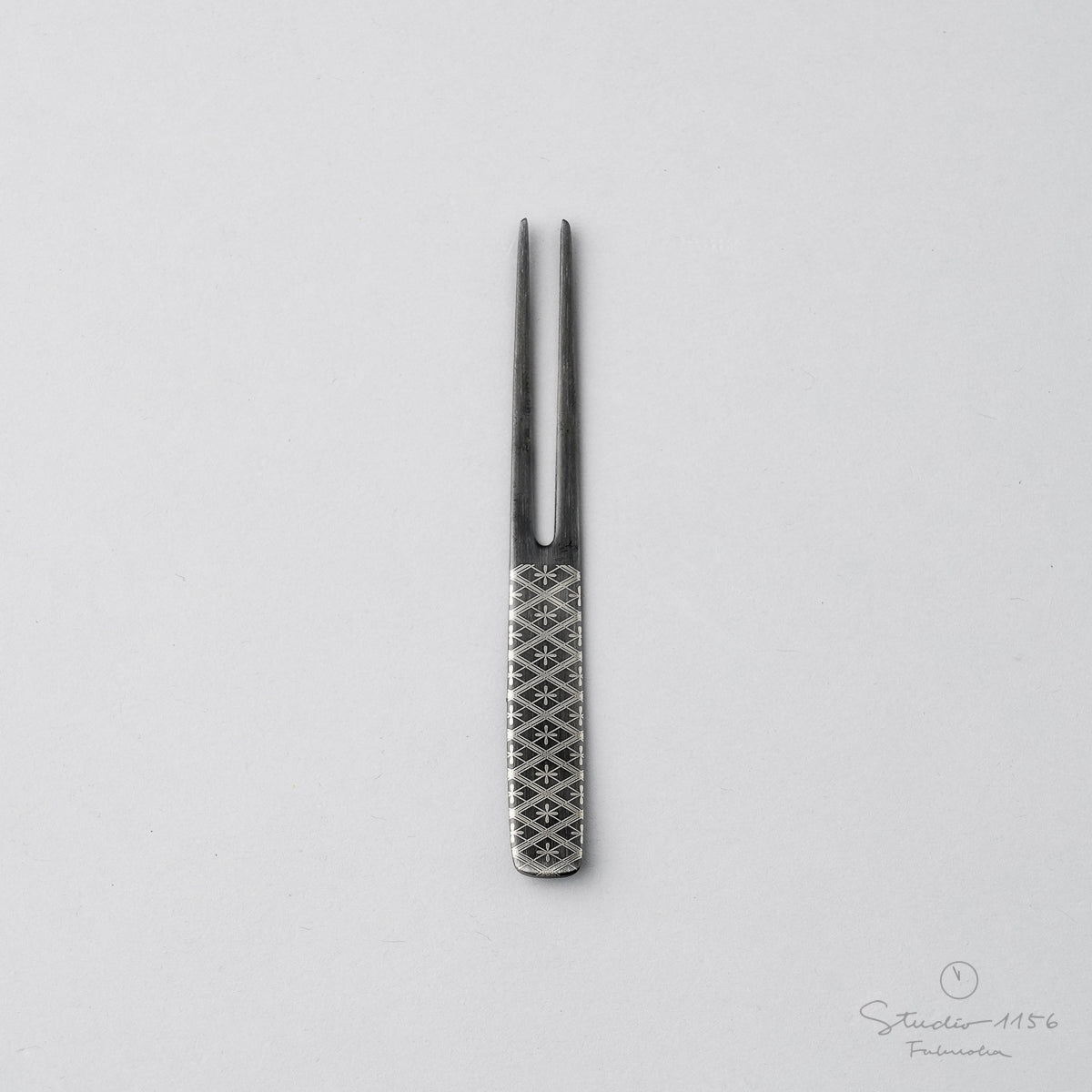 新潟燕カトラリー かんざし ピックフォーク 和柄ブラック 9cm 業平菱(なりひらびし) Todai Studio1156