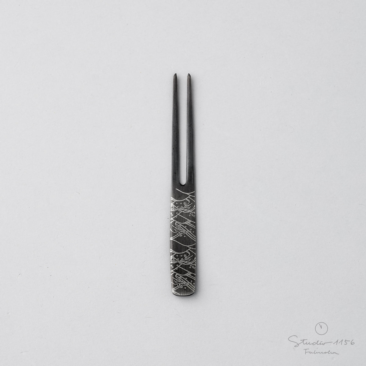 新潟燕カトラリー かんざし ピックフォーク 和柄ブラック 9cm 漣(さざなみ) Todai Studio1156