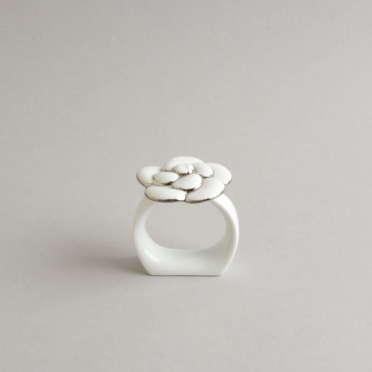 波佐見焼 カメリア ナプキンリング 6cm プラチナ Tanshin Studio1156