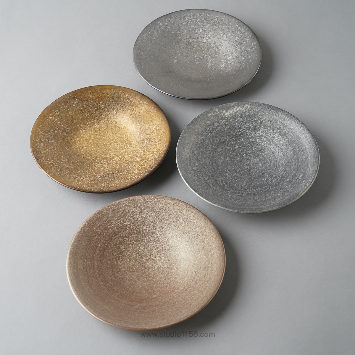 有田焼 平皿 凹プレート(S) 15cm Touetsu Studio1156