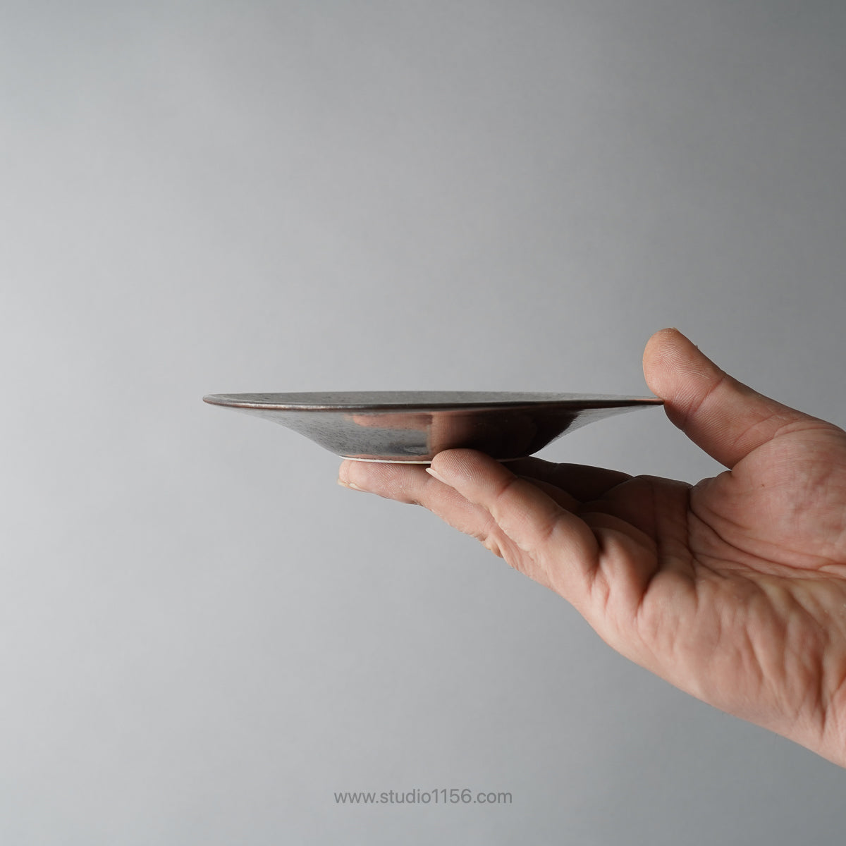 有田焼 平皿 凹プレート(S) 15cm Touetsu Studio1156