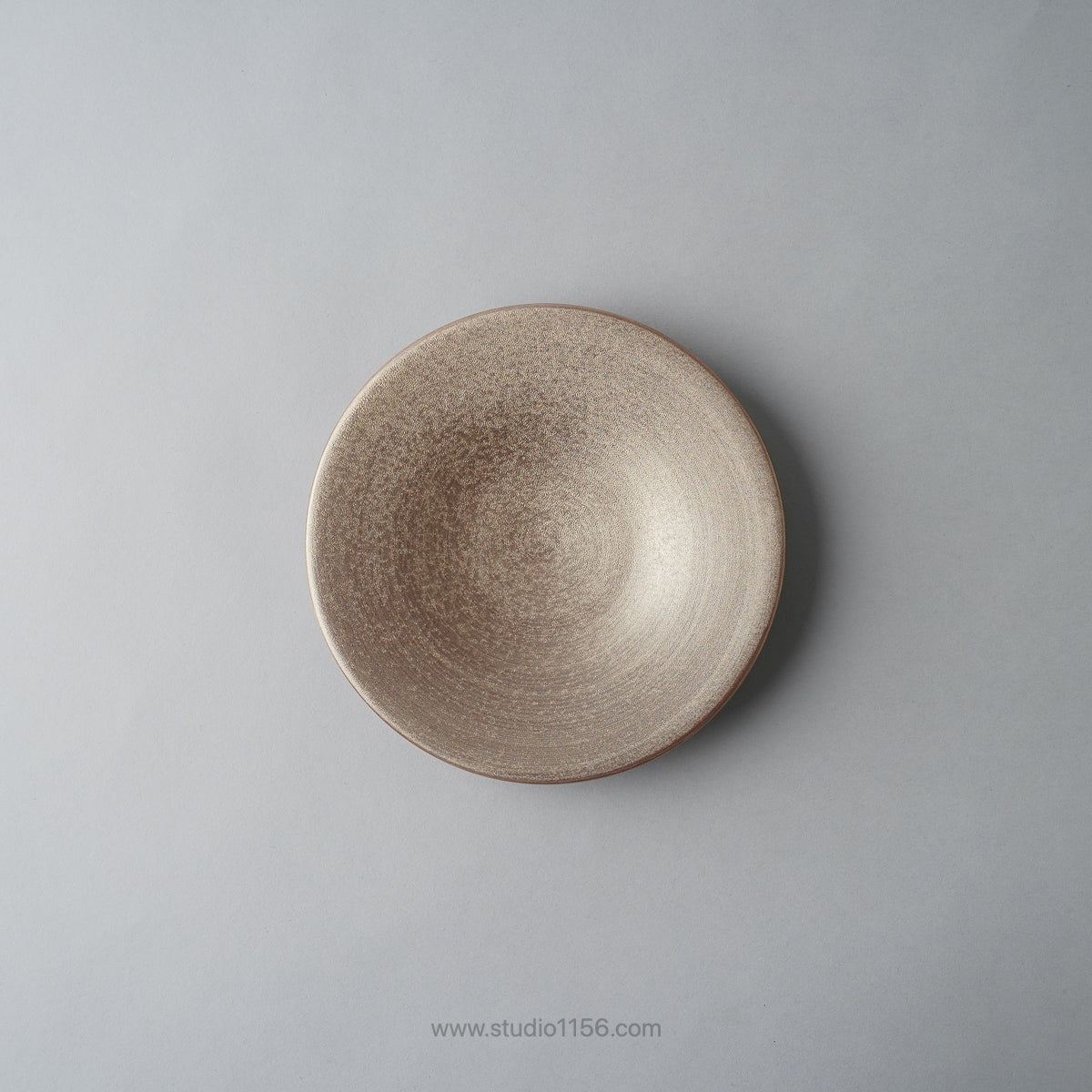 有田焼 平皿 凹プレート(S) 15cm ラフゴールド Touetsu Studio1156