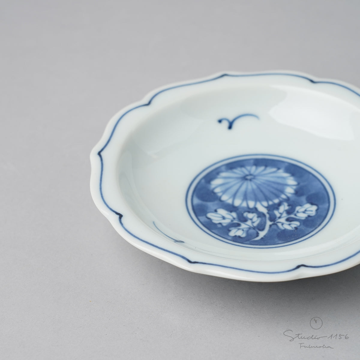 波佐見焼 染付菊花 桔梗小皿 10cm Takayama Studio1156
