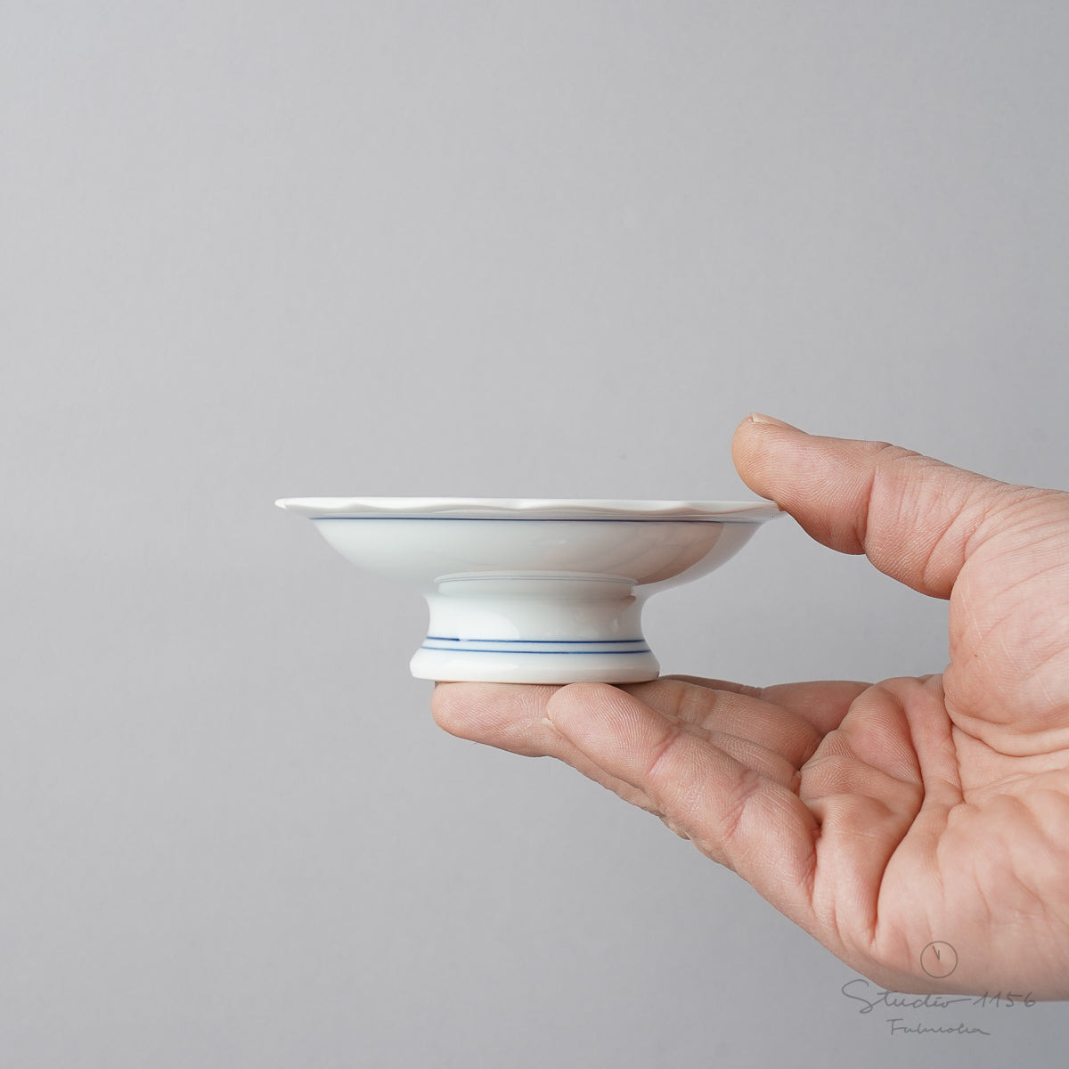 波佐見焼 染付間取山水 桔梗渕高台皿 10cm Takayama Studio1156