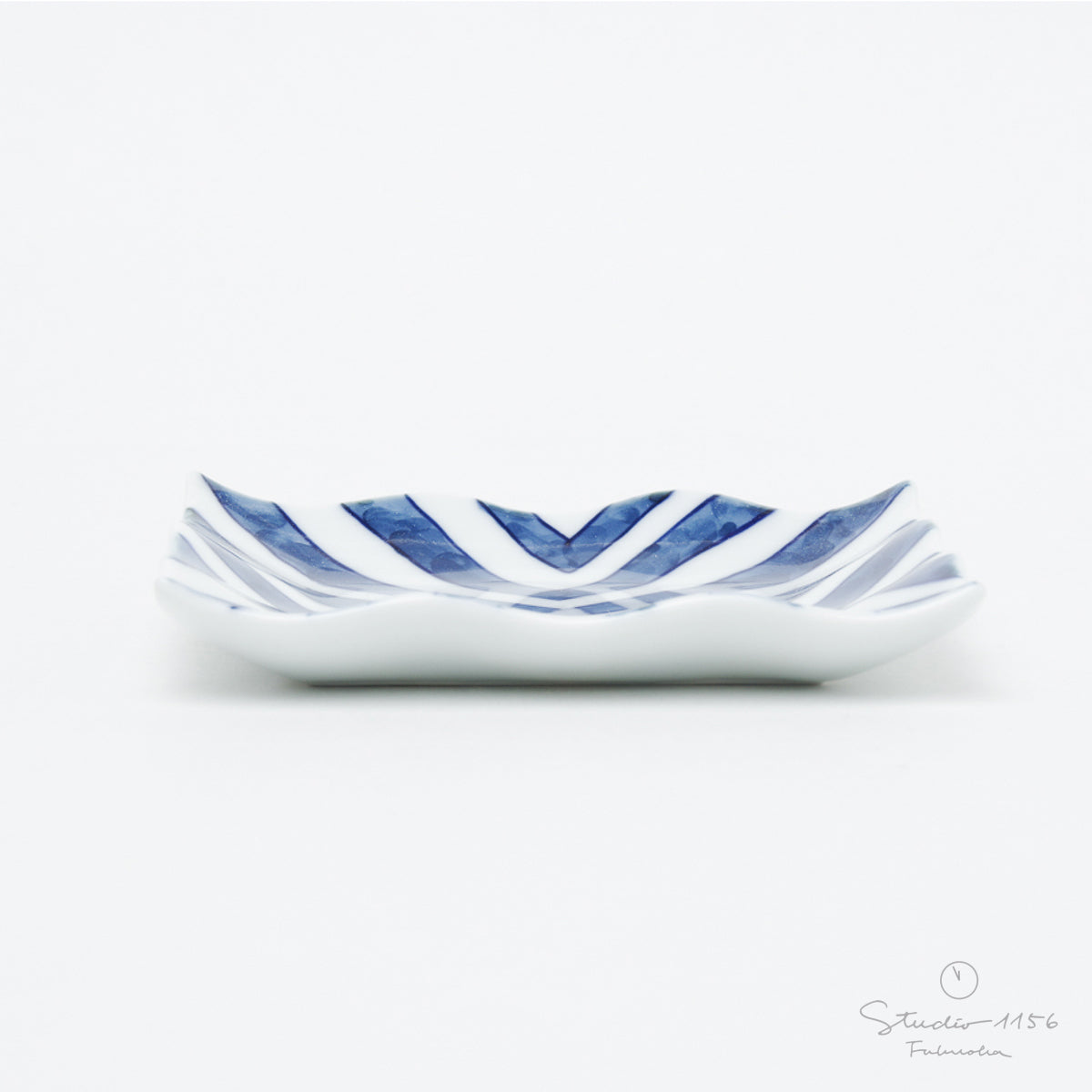 有田焼 染付 濃菱線 角小皿 10.5cm Teizan Studio1156