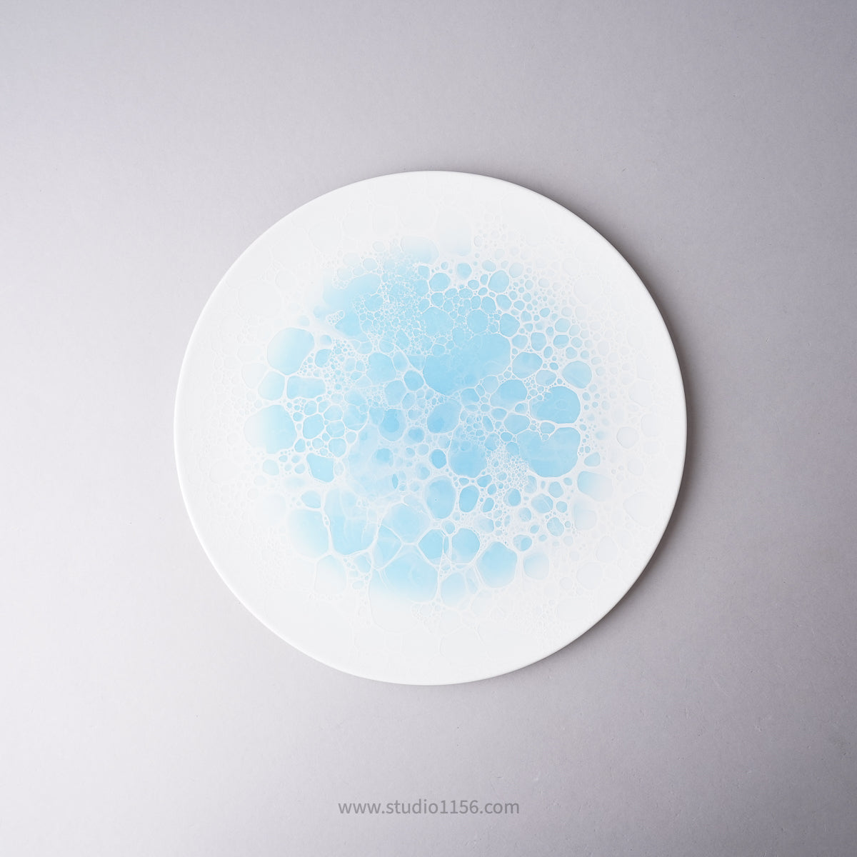 有田焼 泡シリーズ ラウンドプレート 26cm ブルー Yamahei Studio1156