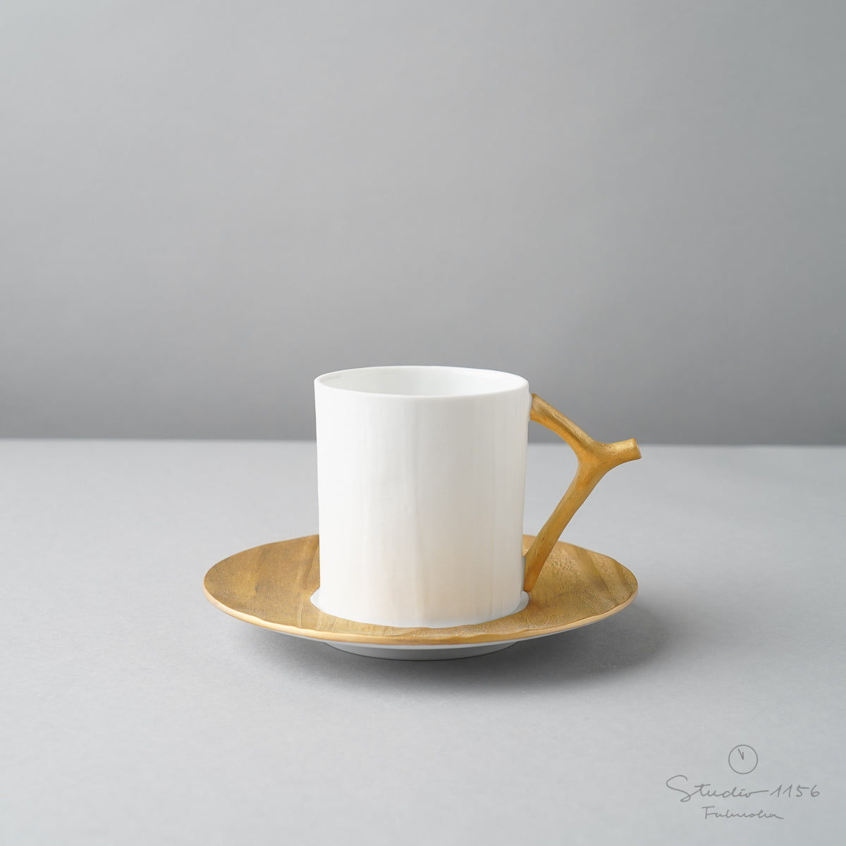 有田焼 木目彫 コーヒーカップ&ソーサー 160ml ゴールド Yamahei Studio1156
